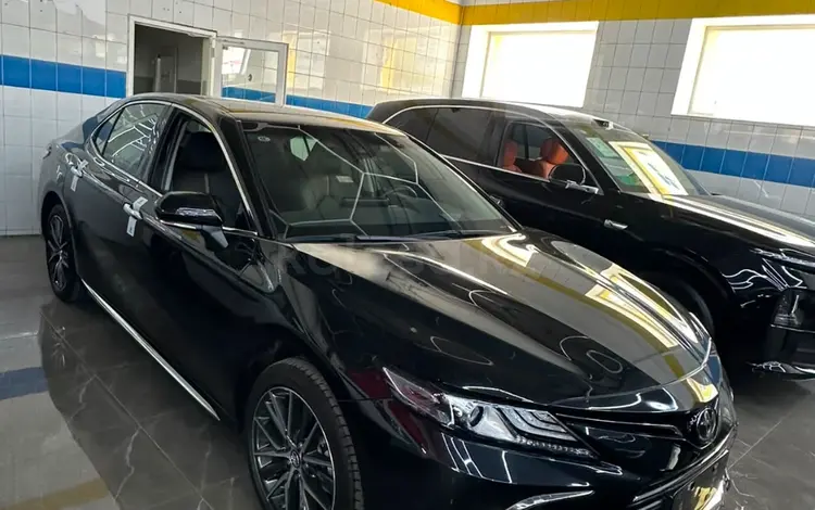 Toyota Camry Elegance eCVT 2024 года за 15 800 000 тг. в Караганда