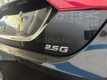 Toyota Camry Elegance eCVT 2024 года за 15 800 000 тг. в Караганда – фото 4