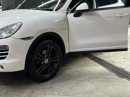 Porsche Cayenne 2014 года за 12 500 000 тг. в Алматы – фото 2