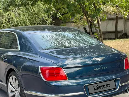 Bentley Flying Spur 2022 года за 145 000 000 тг. в Алматы – фото 6