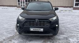 Toyota RAV4 2022 годаfor18 900 000 тг. в Астана – фото 3