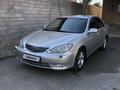 Toyota Camry 2004 года за 6 900 000 тг. в Шымкент – фото 3