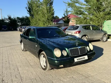 Mercedes-Benz E 280 1996 года за 2 490 000 тг. в Костанай – фото 3