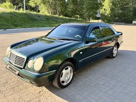 Mercedes-Benz E 280 1996 года за 2 490 000 тг. в Костанай – фото 2