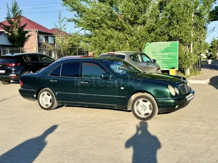 Mercedes-Benz E 280 1996 года за 2 490 000 тг. в Костанай – фото 4