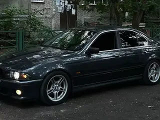 BMW 525