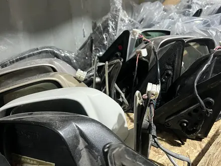 Зеркала боковые на Toyota Lexus оригинал и аналоги за 111 001 тг. в Петропавловск