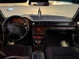 Mercedes-Benz E 220 1995 года за 2 050 000 тг. в Кокшетау – фото 5