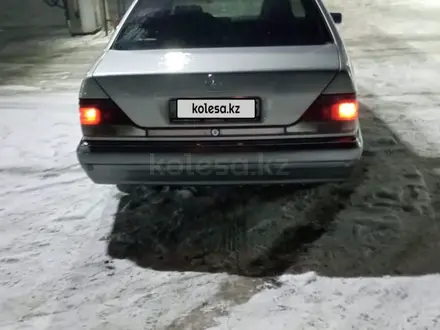 Mercedes-Benz S 220 1996 года за 3 300 000 тг. в Алматы – фото 4