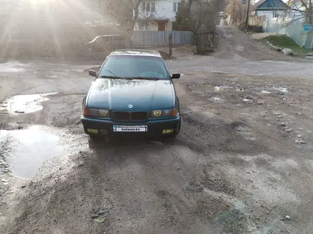 BMW 318 1994 года за 1 350 000 тг. в Алматы – фото 4