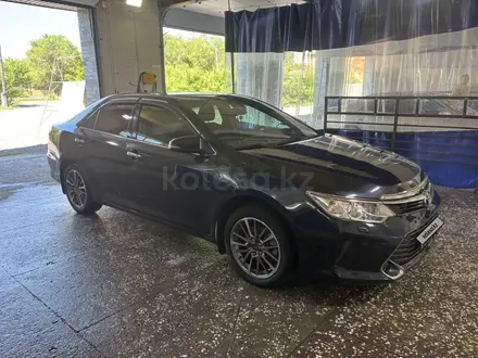 Toyota Camry 2015 года за 11 500 000 тг. в Аксу – фото 2
