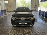 Toyota Camry 2015 года за 11 500 000 тг. в Аксу