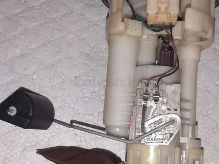 Бензонасос в сборе Камри 40 объём-3,5 за 25 000 тг. в Байсерке – фото 3