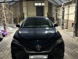 Toyota Camry 2020 года за 13 900 000 тг. в Алматы – фото 4