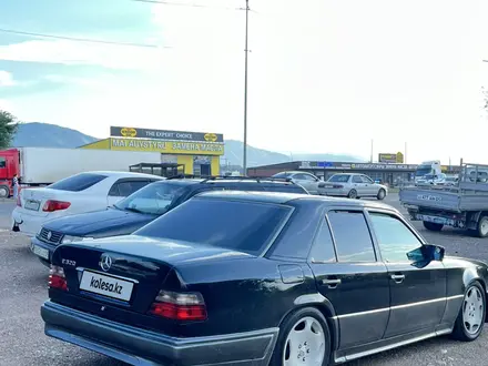 Mercedes-Benz E 320 1995 года за 3 000 000 тг. в Алматы – фото 9