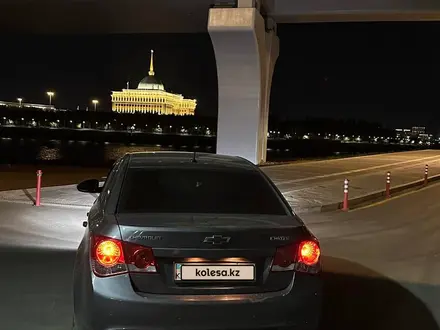 Chevrolet Cruze 2013 года за 3 850 000 тг. в Астана – фото 6