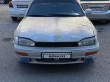 Toyota Camry, 1992