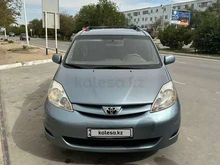 Toyota Sienna 2009 года за 7 500 000 тг. в Жанаозен – фото 2