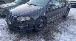 Volkswagen Passat 2007 годаүшін3 400 000 тг. в Караганда – фото 2