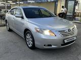 Toyota Camry 2007 года за 5 800 000 тг. в Шымкент – фото 2