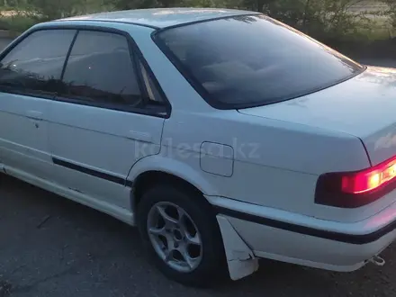 Nissan Bluebird 1991 года за 800 000 тг. в Усть-Каменогорск – фото 3