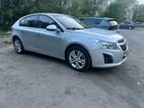 Chevrolet Cruze 2013 года за 3 690 000 тг. в Караганда – фото 2