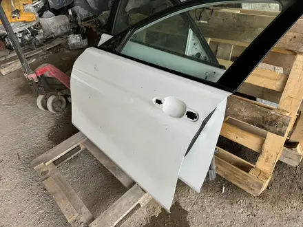 Дверь Bmw F30 за 120 000 тг. в Астана – фото 2