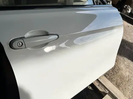 Дверь Bmw F30 за 120 000 тг. в Астана – фото 3