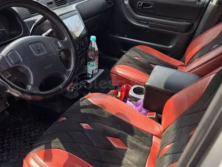 Honda CR-V 2000 года за 4 300 000 тг. в Алматы – фото 9