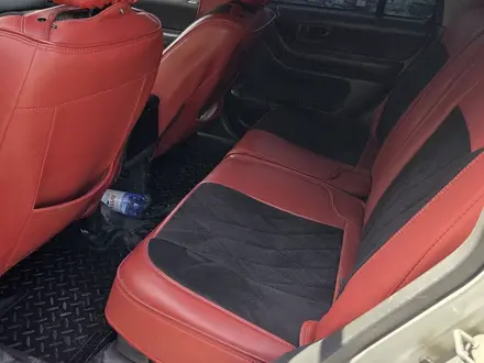 Honda CR-V 2000 года за 4 300 000 тг. в Алматы – фото 2