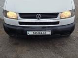 Volkswagen Caravelle 1996 года за 4 000 000 тг. в Алматы