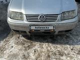 Volkswagen Bora 2000 года за 2 000 000 тг. в Алматы – фото 2