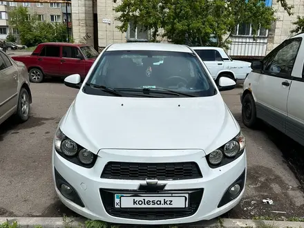 Chevrolet Aveo 2013 года за 3 800 000 тг. в Караганда – фото 2