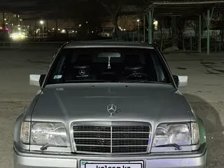 Mercedes-Benz E 320