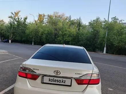 Toyota Camry 2016 года за 10 500 000 тг. в Караганда – фото 4
