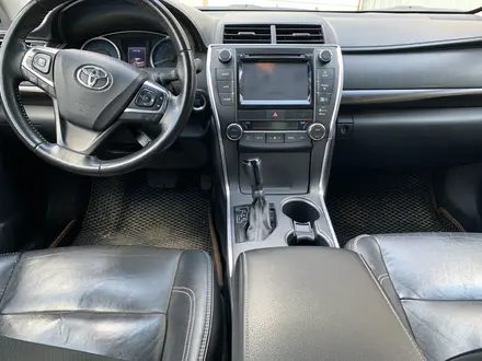 Toyota Camry 2016 года за 6 000 000 тг. в Уральск – фото 4