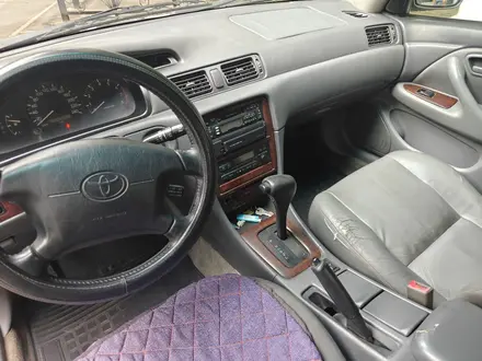 Toyota Camry 1996 года за 3 500 000 тг. в Алматы – фото 9