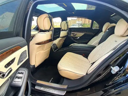 С и Без водителя Mercedes Maybach S63AMG W222 Люкс машины в Астана – фото 7