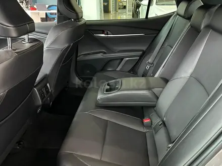 Toyota Camry Prestige 2025 года за 20 690 000 тг. в Алматы – фото 11