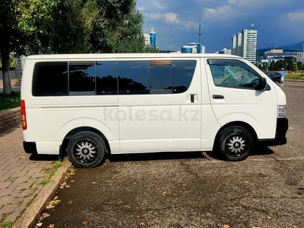 Toyota Hiace 2011 года за 8 800 000 тг. в Алматы – фото 4