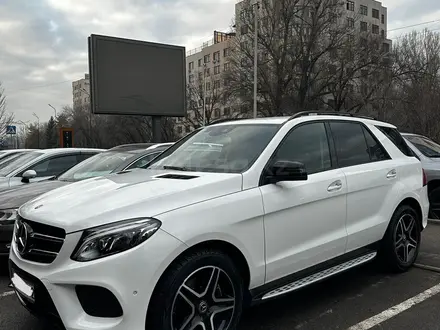 Mercedes-Benz GLE 400 2017 года за 27 500 000 тг. в Алматы – фото 4