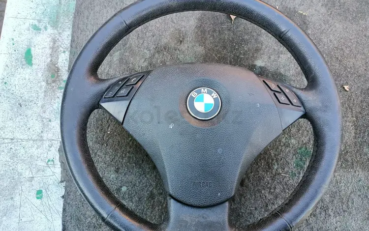 Руль на BMW Е 60 за 50 000 тг. в Алматы
