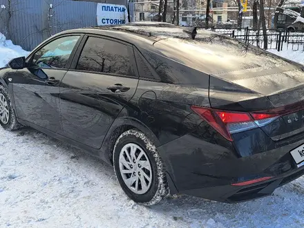 Hyundai Elantra 2021 года за 8 200 000 тг. в Алматы – фото 4