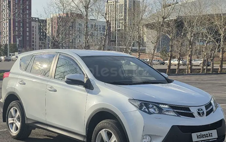 Toyota RAV4 2014 года за 8 600 000 тг. в Астана