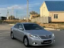 Toyota Camry, 2011