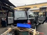 Toyota Land Cruiser 2006 года за 10 000 тг. в Алматы – фото 2