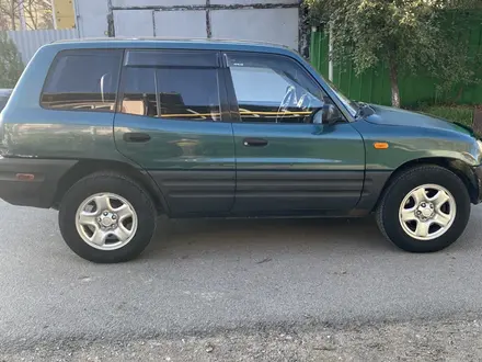 Toyota RAV4 1997 года за 3 500 000 тг. в Алматы – фото 4