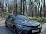 Toyota Camry 2022 годаfor18 800 000 тг. в Тараз – фото 2