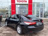 Toyota Camry 2018 года за 12 500 000 тг. в Астана – фото 2