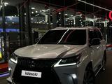 Lexus LX 570 2018 годаүшін42 000 000 тг. в Алматы